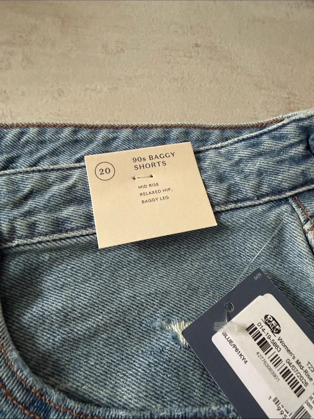 Universal Thread Light Wash Denim Shorts. Baggy relaxed fit. Size 20